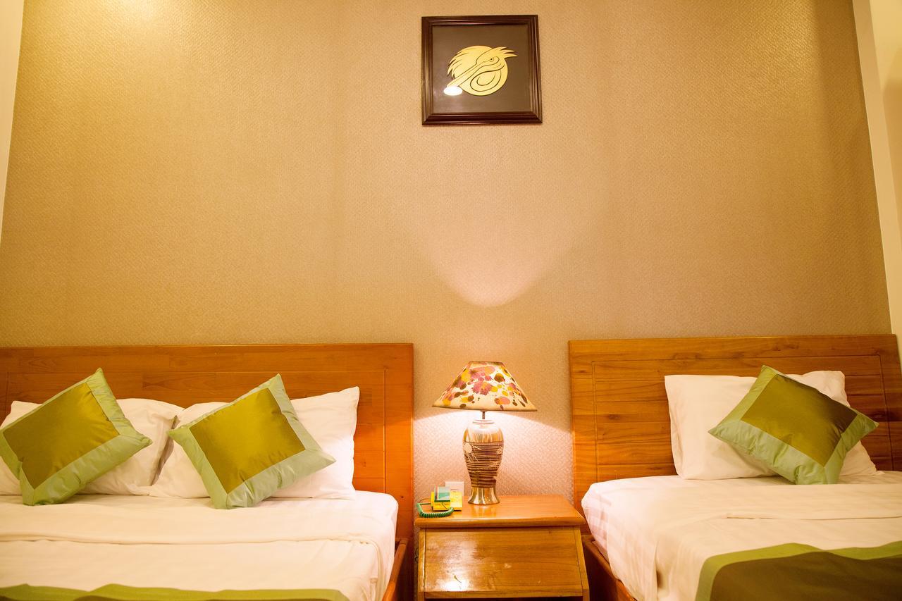Pelican Nha Trang Hotel エクステリア 写真
