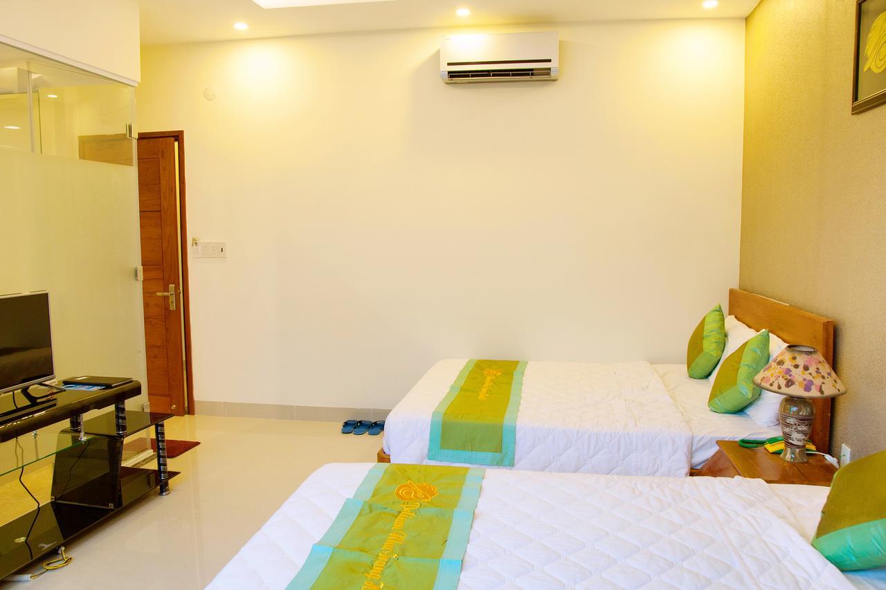 Pelican Nha Trang Hotel エクステリア 写真
